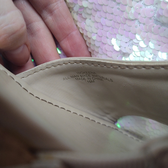 Women's Guess Sandals size 10. - Picture 6 of 15